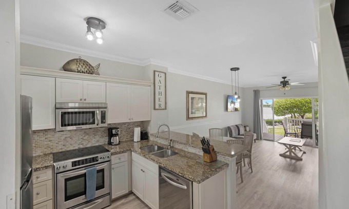 Marathon House | Villa 5103 on Duck Key BOAT SLIP available