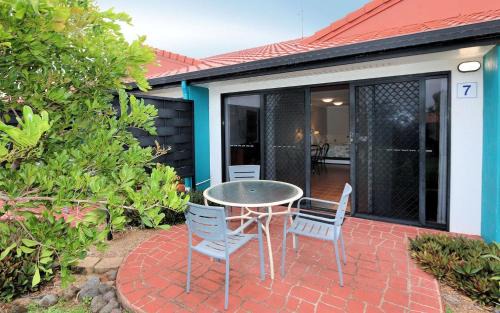 Coral Cove Apartment | Villa 7 1 Pebble Beach Drive Coral Cove
