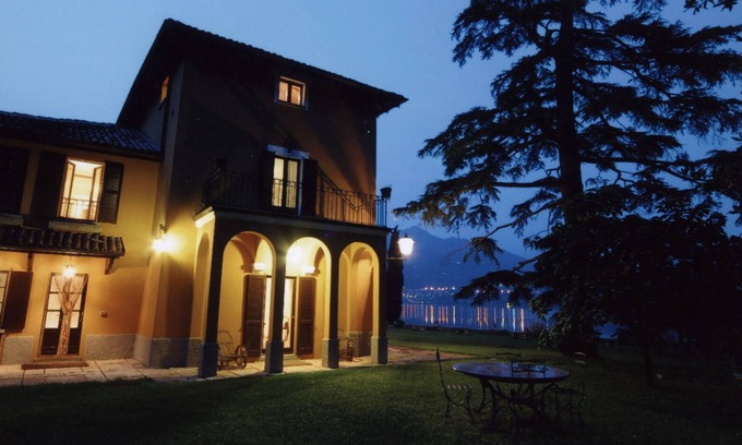Annone di Brianza Villa | Villa Adinolfi - Your perfect escape on the Como Lake area (with private pool)