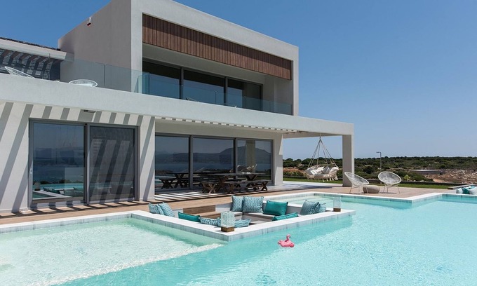 Akrotiri Villa | Villa Alas