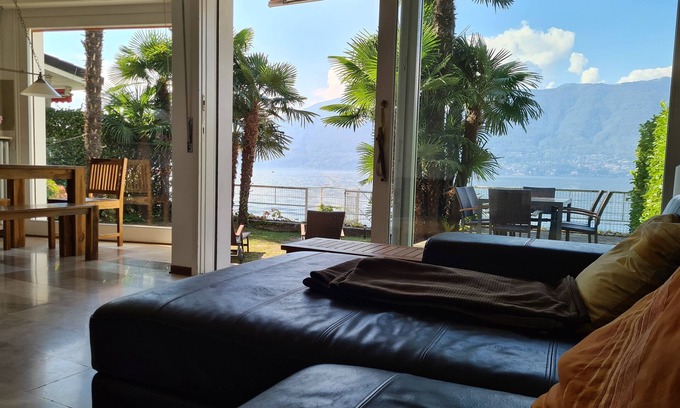 Porto Valtravaglia Villa | Villa Alba - dream view and direct beach access