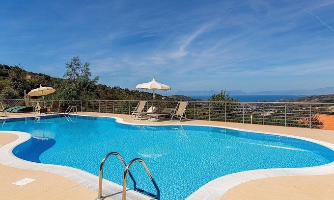 Laureana Cilento House | Villa Albatros D: A characteristic and welcoming cottage surrounded by the greenery, with Free WI-FI.