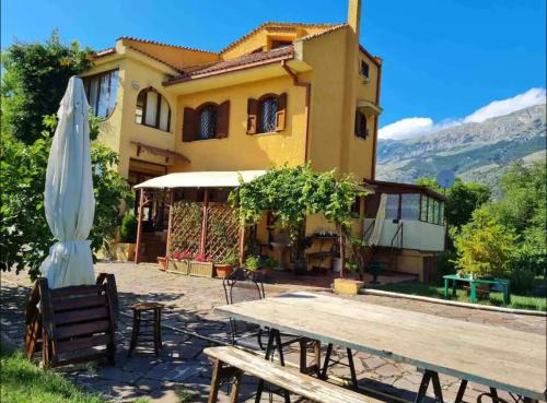 Badia Apartment | Villa Alberto