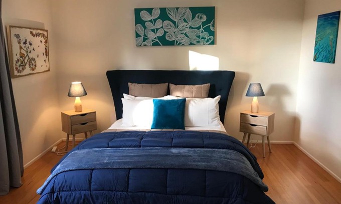 Eagle Heights House | Villa Alessandra Rooms & Restaurant