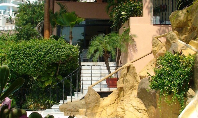 Las Brisas Villa | Villa Alhambra - Fully Staffed, Incredible View - Las Brisas!