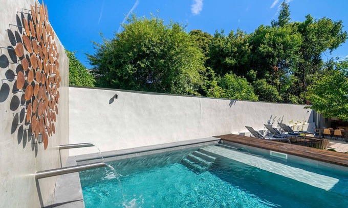Centro / Baixa Villa | Villa Almada - Amazing City Centre Luxury with Private Pool + Daily B/fast & housekeeping