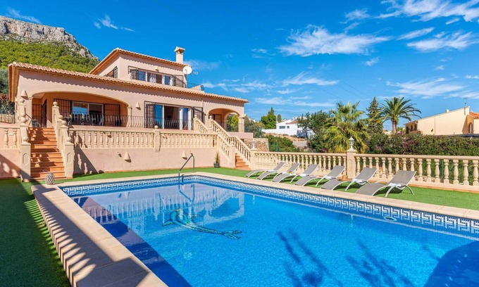 Calpe Villa | Villa Amanda - Plusholidays