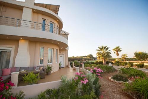 Gouves Villa | Villa Amare - Heraklion Private Garden Retreat