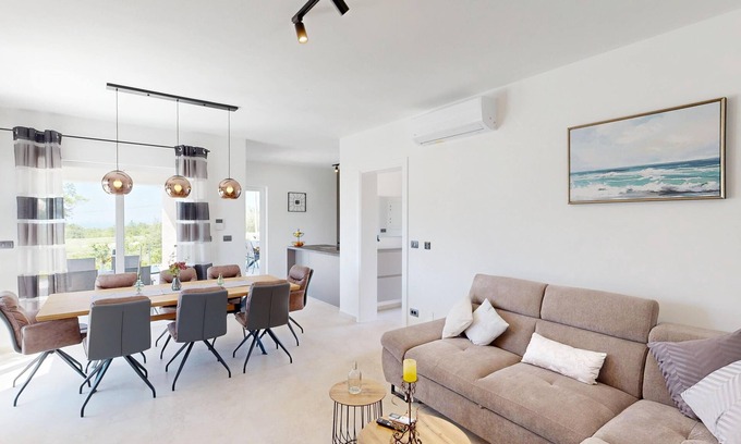 Markovac Villa | Villa Amelie for up to 8 people with pool and e-charging station near Porec