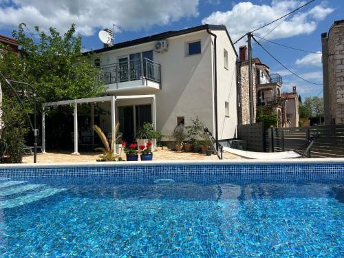 Radini Villa | Villa AMore Radini with a private heated saltwater pool and private parking