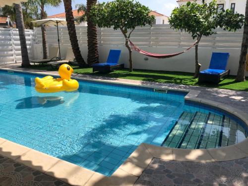 Oroklini Villa | Villa Andy-350 m from the beach