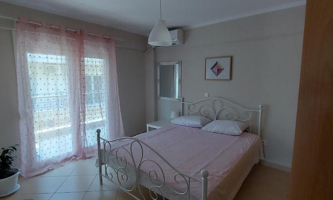 Fanari Apartment | Villa Apartamets esmerina