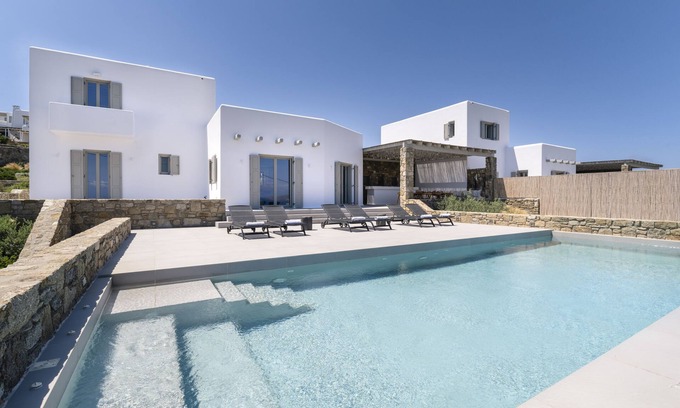 Kalafatis Villa | Villa Apiro - MG Villas - walking distance beach