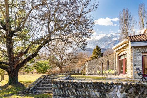 Vif Villa | Villa Architecte des années 70
