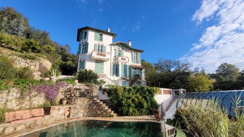 Mandelieu-La-Napoule Villa | Villa Ardjoeno