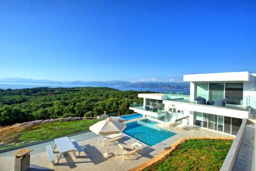 Agios Spyridon Corfu Villa | Villa Arete by PosarelliVillas