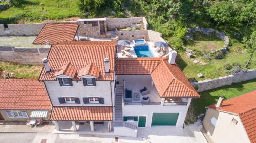 Cista Provo Villa | Villa Argenta