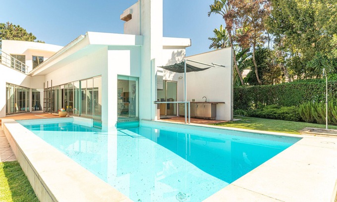 Charneca de Caparica e Sobreda Villa | Villa Aroeira II - Modern villa for 10 persons with heated pool in a golf resort