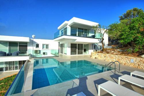 Pelekito Villa | Villa Athena by PosarelliVillas