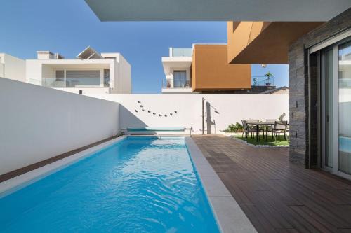 Salir do Porto Villa | Villa Atlântico - By SCH