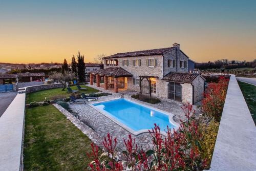 Tinjan Villa | Villa Avalon - Luxury home with pool in the centre of Istria