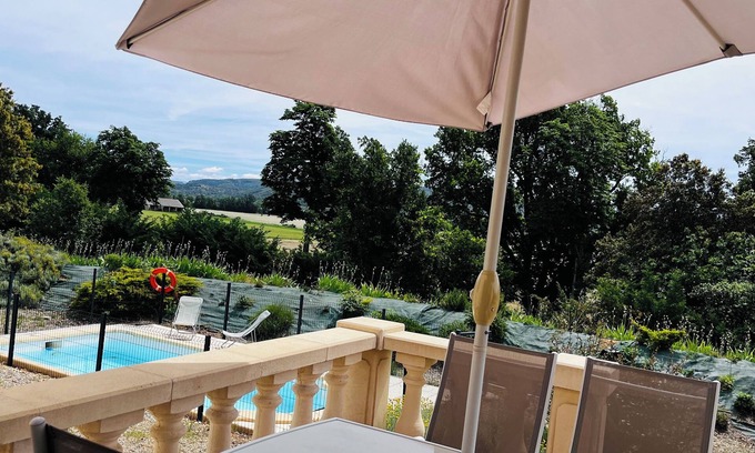 Greoux-les-Bains House | Villa Avec Piscine 3 Chambres et 3 Salles de Bains à Gréoux-les-bains