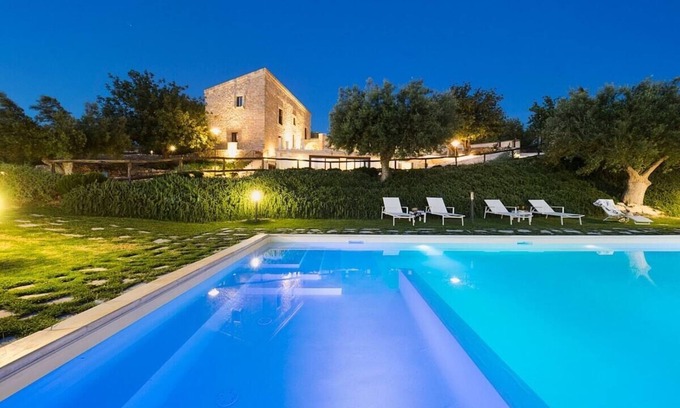 Scicli Villa | Villa Begonia with private pool and tennis court