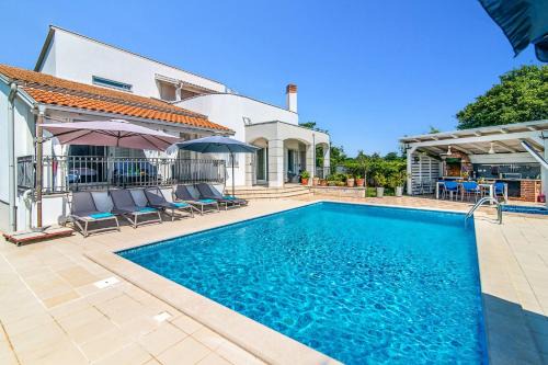Svetvincenat Villa | Villa Bella by Villa Plus