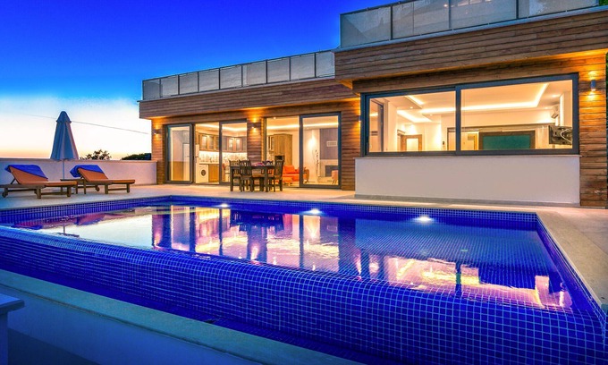 Islamlar Villa | Villa Bella Four Isolated Heated Pool Honeymoon