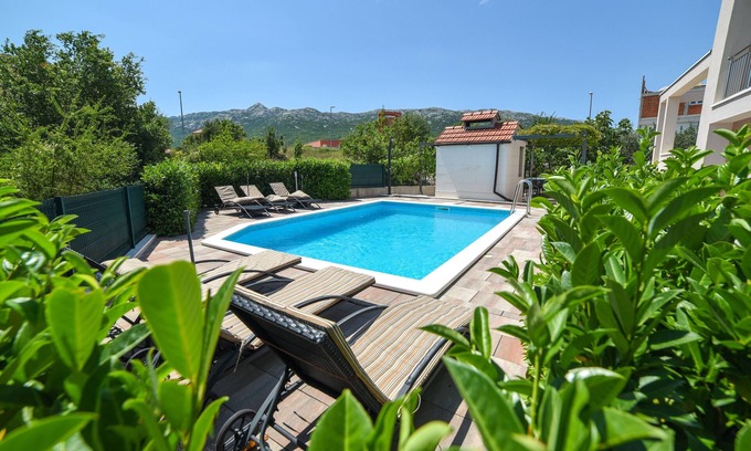 Dugopolje Villa | Villa Bender - Three Bedroom Villa with Swimming pool