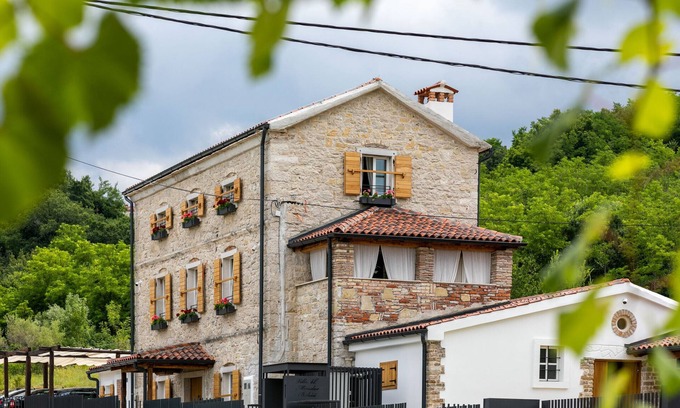 Zudetici Villa | Villa Blazeni Miroslav Bulesic in Central Istria for 8 people with private heated pool and sauna