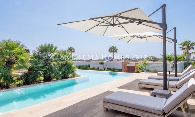Cala Comte Villa | Villa Bouganvillea: Luxury & sea views in Cala Conta, Ibiza.