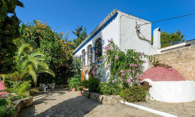 Santa Eulalia del Rio Villa | Villa Can Sarrio in Santa Eulària des Riu
