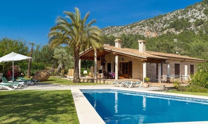 Crestatx Villa | Villa Cadell Petit, Majorcan-style villa for six people