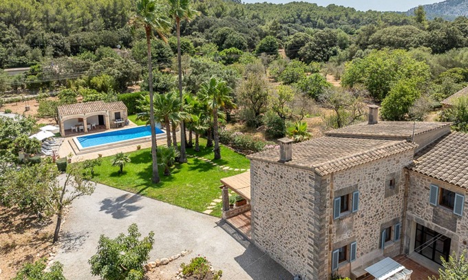 Cala San Vicente Villa | Villa Cal Papa 3 bedrooms for 6 guest in Pollensa with private pool and bbq close to the sea