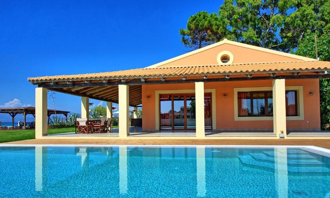 Acharavi Villa | Villa Calypso by PosarelliVillas