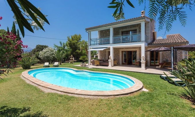 Alcudia Villa | Villa Can Costa - Quiet Villa with Private Pool
