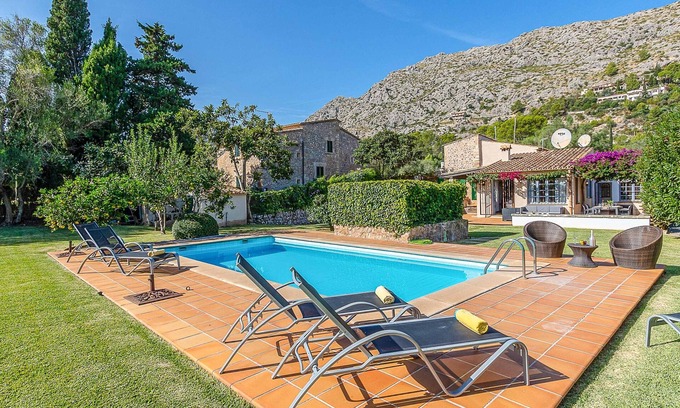 Urbanitzacio la Font Villa | Villa Can Llobera - Three Bedroom Villa, Sleeps 6