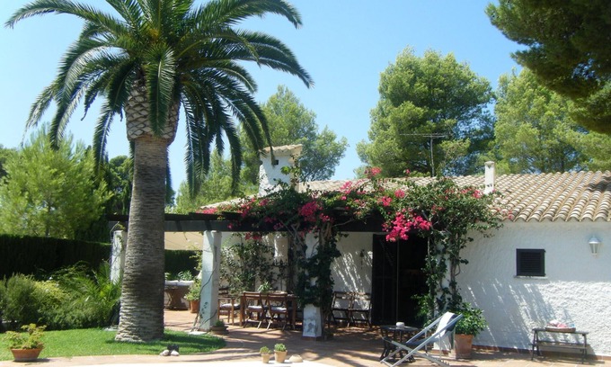 Puerto de Pollensa Villa | Villa Can Singala, Playa Puerto Pollensa Mallorca, private garden and pool