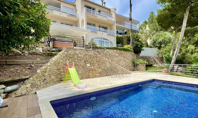L'Estartit Villa | VILLA CANTABRIC