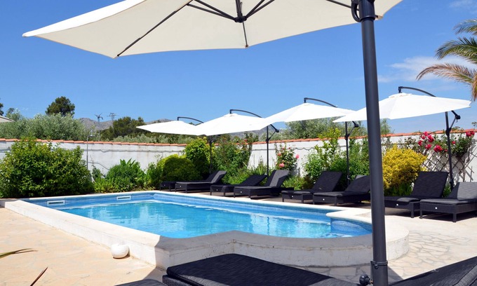 El Perello Villa | Villa Carpe Diem with six suites, private pool and landscaped garden.