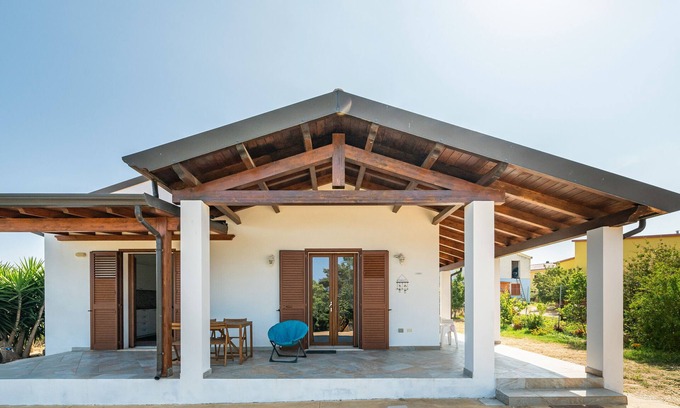 Sant'Anna Arresi Villa | Villa 'Casa Atzori' with Private Terrace, Private Garden and Air Conditioning