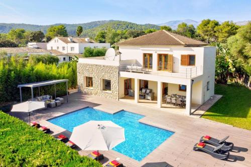 Crestatx Villa | Villa Casa de Pedra by Villa Plus