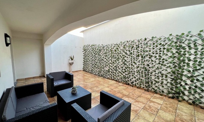 Grandola Villa | Villa 'Caturrinho' with Private Terrace and Wi-Fi