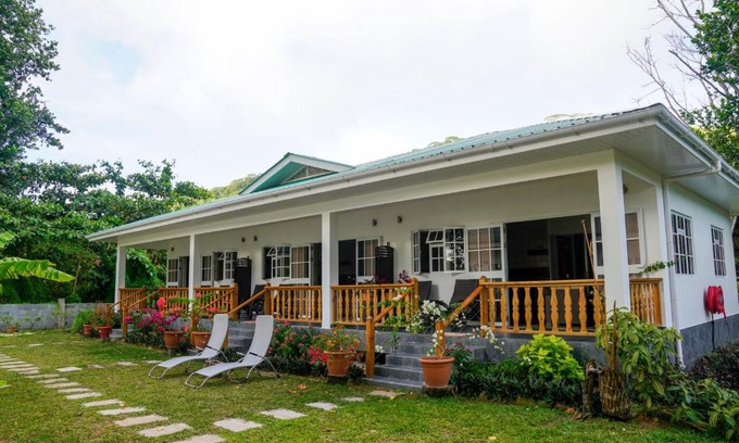 La Passe Apartment | Villa Charette-Self Catering Villas