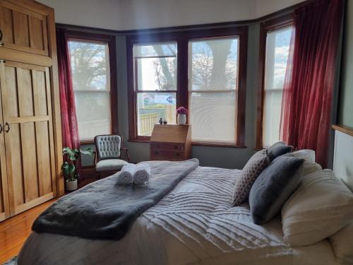 Hamilton East House | Villa Charm on Claudelands