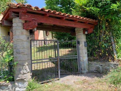 Porciano Apartment | Villa Cira