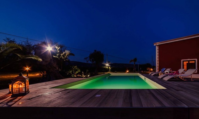 Solarino Villa | Villa Clara – Country Retreat