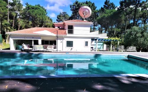 Mucifal Villa | Villa Colares