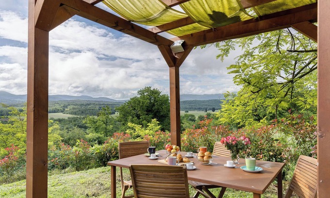 San Macario In Monte Villa | Villa 'Con Piscina E Recinto' with Shared Pool and Private Garden